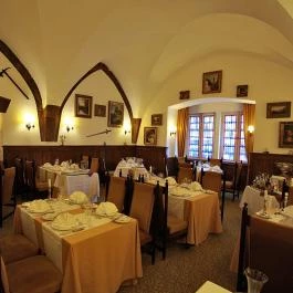 Alabárdos Étterem Budapest - Egyéb