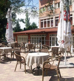 Alfa Art Hotel Étterme