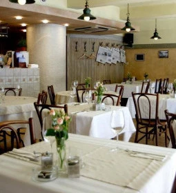 Biarritz Étterem & Kávézó