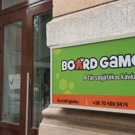 Board Game Café Budapest - Külső kép