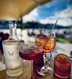 BOATanic Terrace & Bar