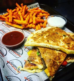 Burgerilla - Lurdy Ház