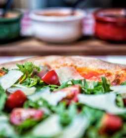 Raffaello Pizzéria & Étterem