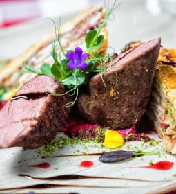 Raffaello Pizzéria & Étterem