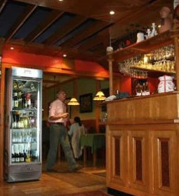 Fenyőgyöngye Vendéglő