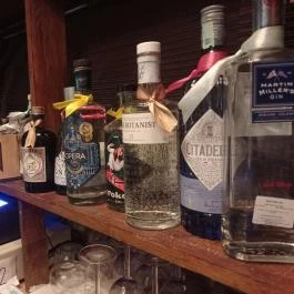 Gyöngy Presszó Budapest - Étel/ital