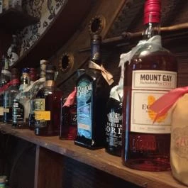 Gyöngy Presszó Budapest - Étel/ital