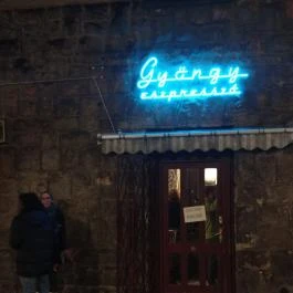 Gyöngy Presszó Budapest - Külső kép