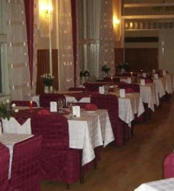 Hanna Kóser Étterem