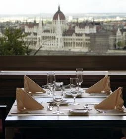 LÁNG Bistro & Grill