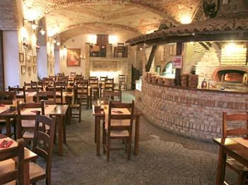 Il Terzo Cerchio Étterem & Pizzéria Budapest Il Terzo Cerchio Étterem & Pizzéria Budapest