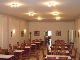 Kastély Étterem, Kávézó & Pizzéria Budapest