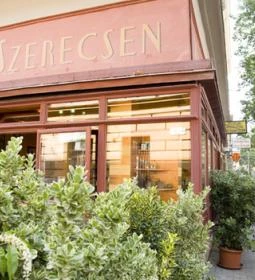 Két Szerecsen Kávéház & Bisztró