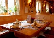 Kis Tirol Étterem Budapest