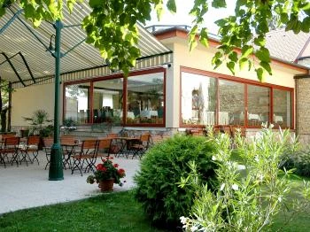 Koronakert Étterem Budapest