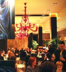 Larus Étterem és Rendezvényközpont