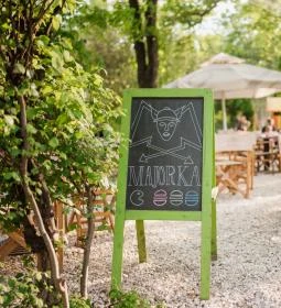 Majorka Kávézó & Söröző