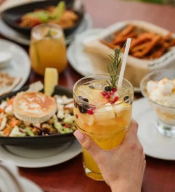 Majorka Kávézó & Söröző