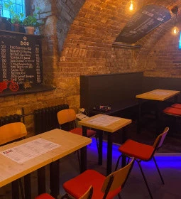 Másik Szoba kávézó és bár