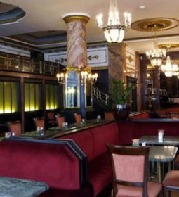 Café Astoria Restaurant