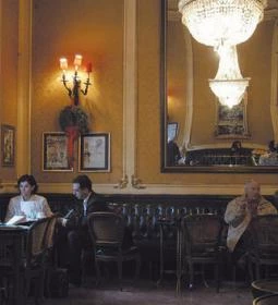 Művész Kávéház & Cukrászda