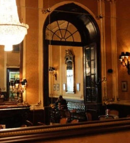 Művész Kávéház & Cukrászda