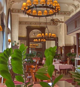 Múzeum Kávéház & Étterem