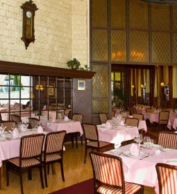 Múzeum Kávéház & Étterem