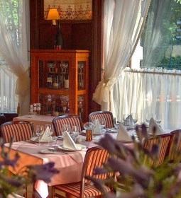 Múzeum Kávéház & Étterem