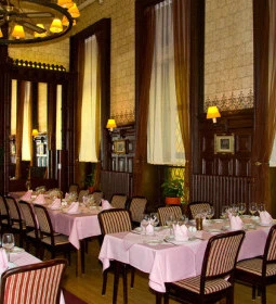 Múzeum Kávéház & Étterem