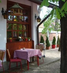 Náncsi Néni Vendéglője