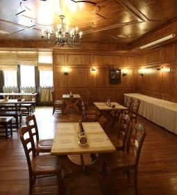 Paulaner Sörház - MOM Park