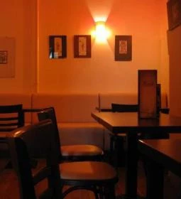 Piazza di Francesco Kávéház-Cukrászda