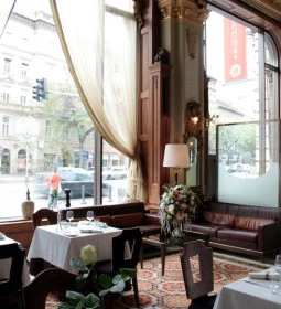 Salon Étterem - New York Palota