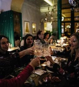 Sfinx Gin & Wine Bar