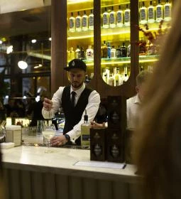 Sfinx Gin & Wine Bar