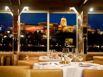 Spoon The Boat Budapest