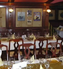 Submarine Station Étterem