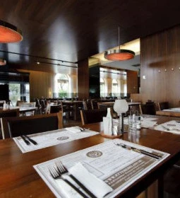 Trófea Grill Étterem - Buda