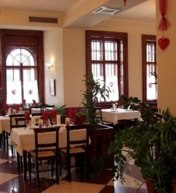 Új Tündérkert Étterem & Kávéház