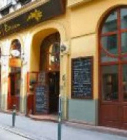 Vakvarjú Étterem - Pest