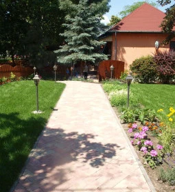 Vakvarjú Vendéglő - Buda