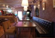 Vakvarjú Vendéglő - Buda Budapest