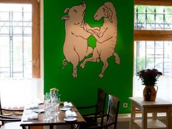 Vár: A Speiz Budapest