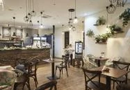 Vasmacska KávéZoo Budapest