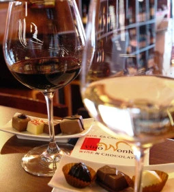 Vinowonka Csokoládé & Borbár