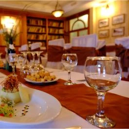 Vörös Postakocsi Étterem Budapest - Egyéb