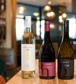 Winestone Budapest Korona