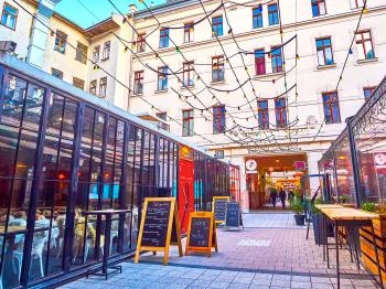 Gozsdu udvar Budapest