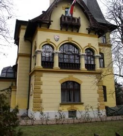 Erdős Renée-Ház - Muzeális Gyűjtemény és Kiállítóterem